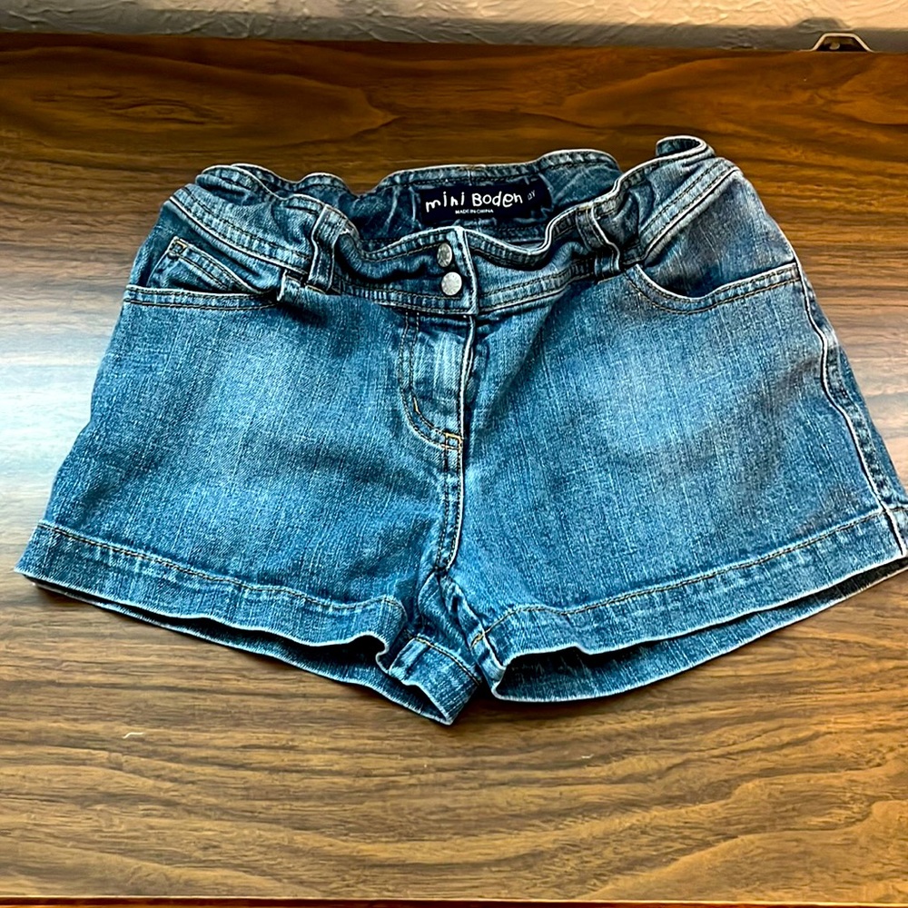 Mini Boden shorts